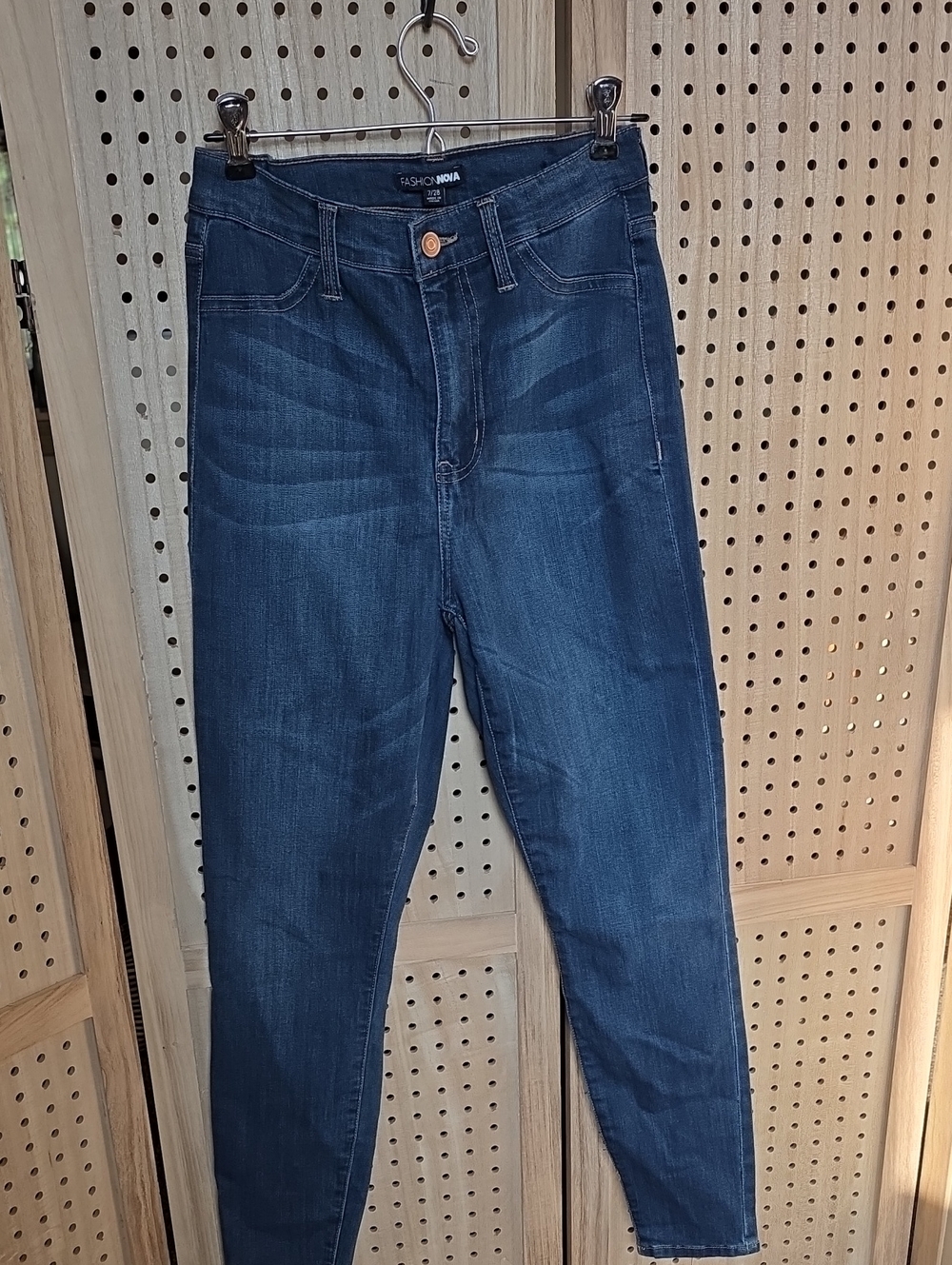 Fashion Nova Skinny Jeans in Dark Blue Wash